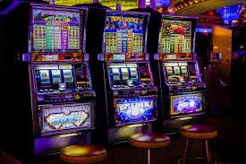 Live dealer casino table streamed on blucky for Filipino online players
